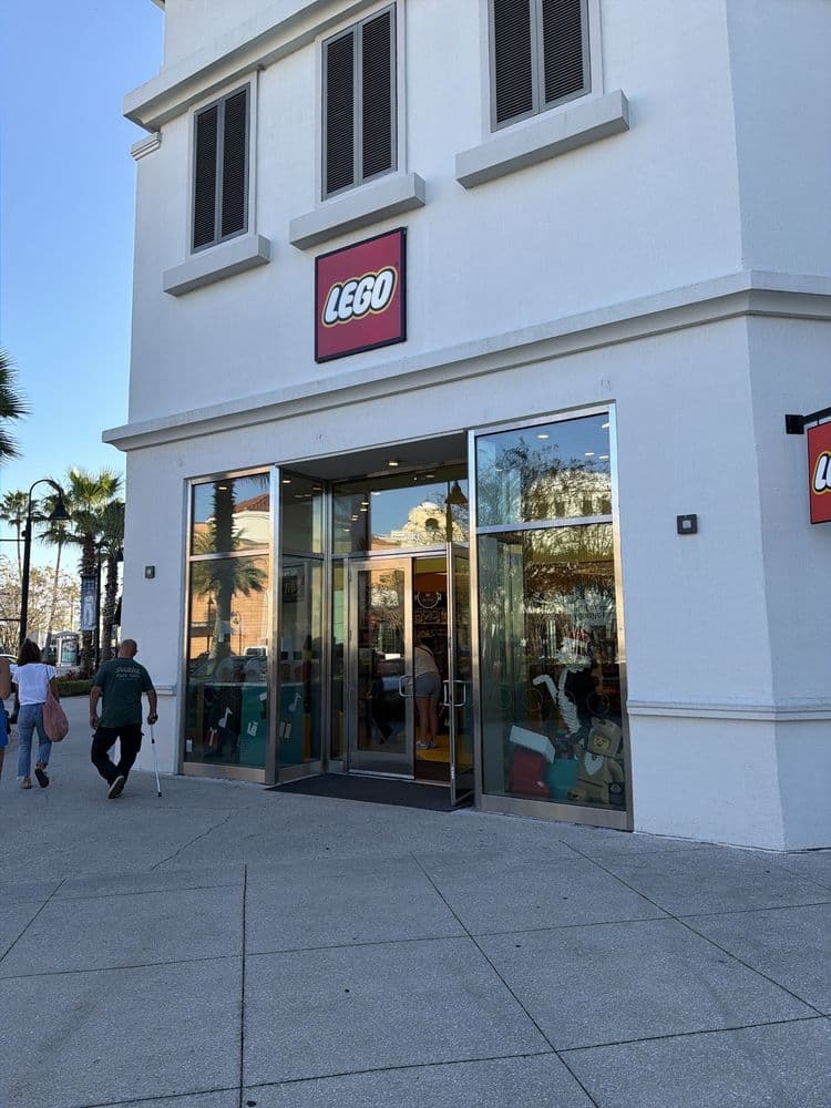 The LEGO Store