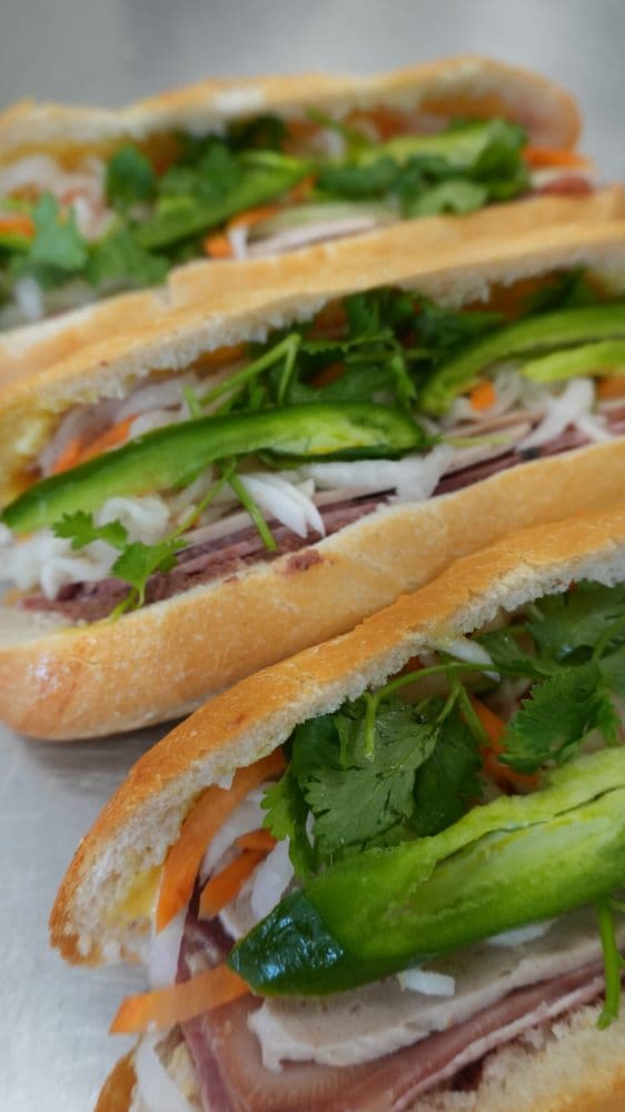 Y Nhu Bakery & Cafe