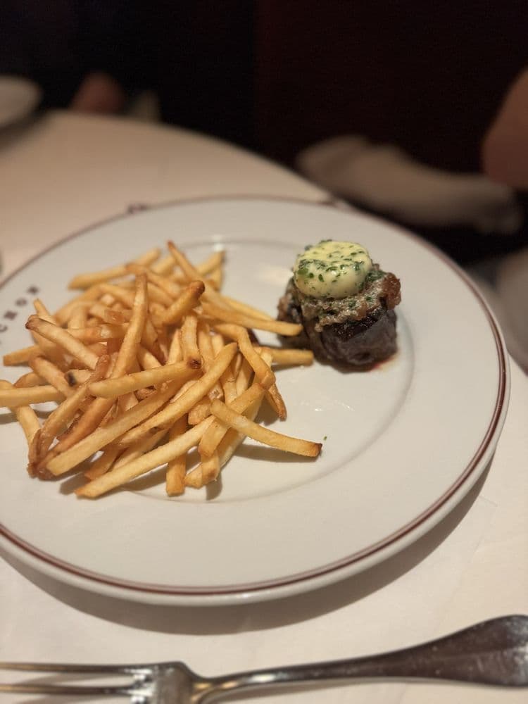 Bouchon Bistro