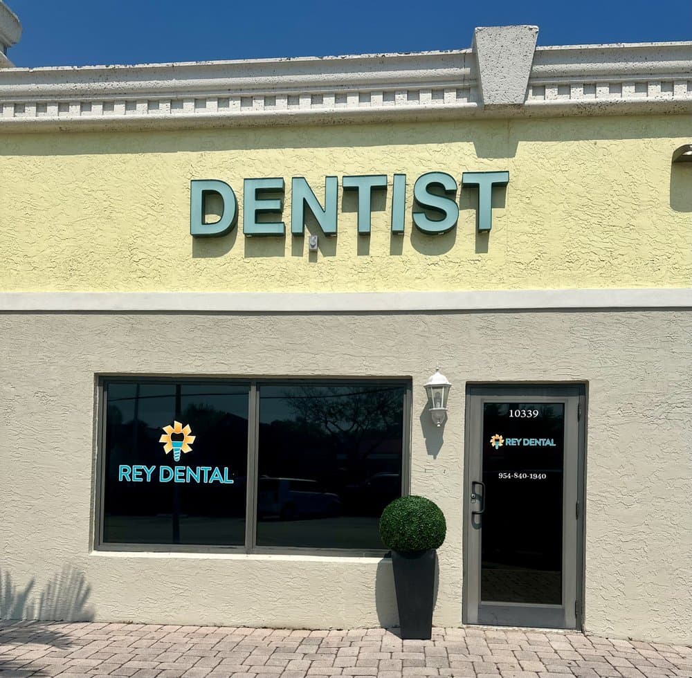 Rey Dental