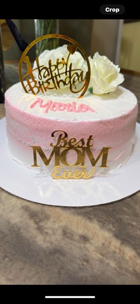 Madelyn's Bakery Dominican Cakes