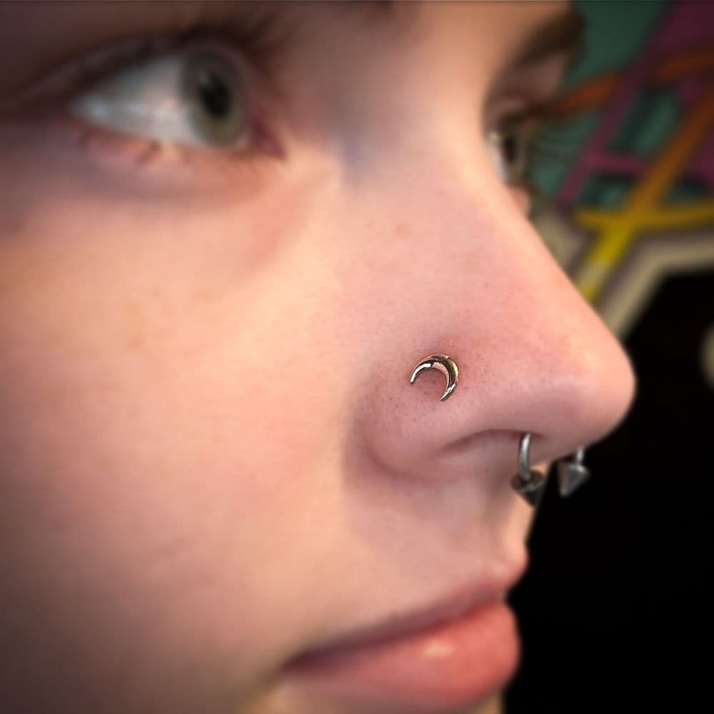 Guru Tattoo & Piercing
