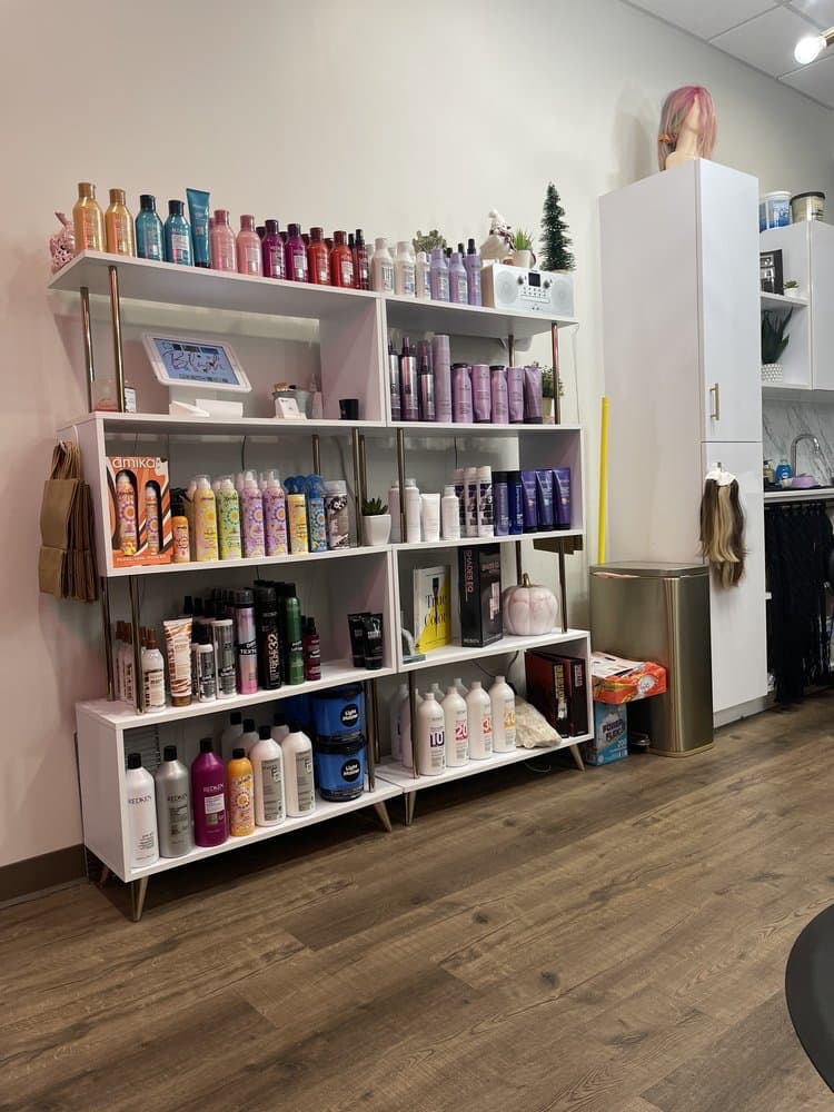Blush  A Salon