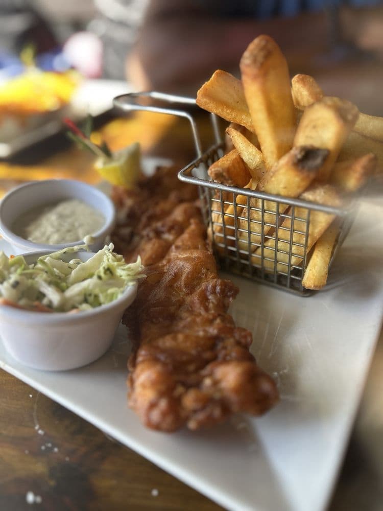 The Field Irish Pub & Eatery