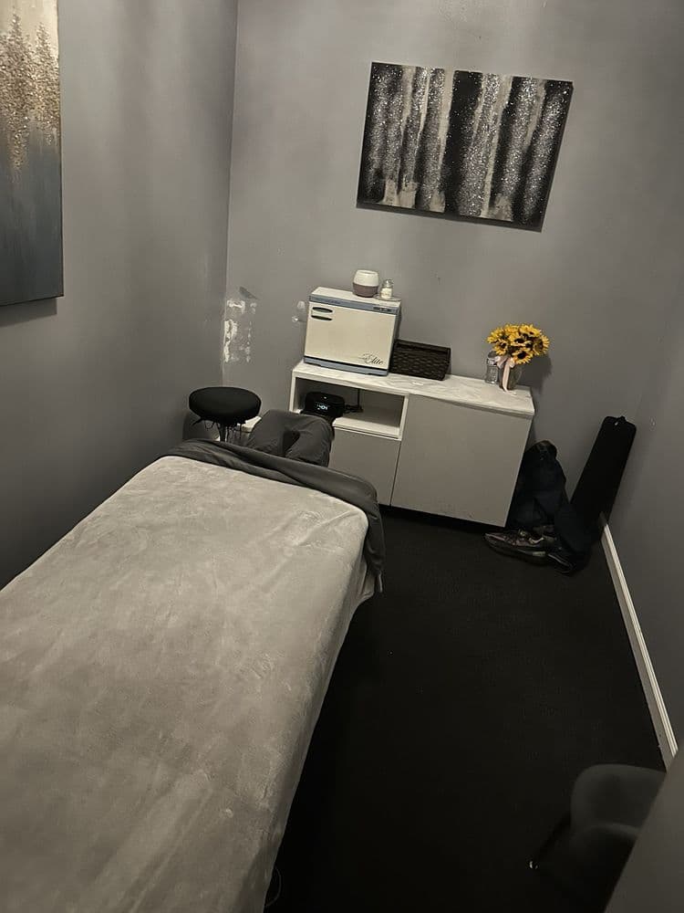 Essentials Spa Of Metrowest
