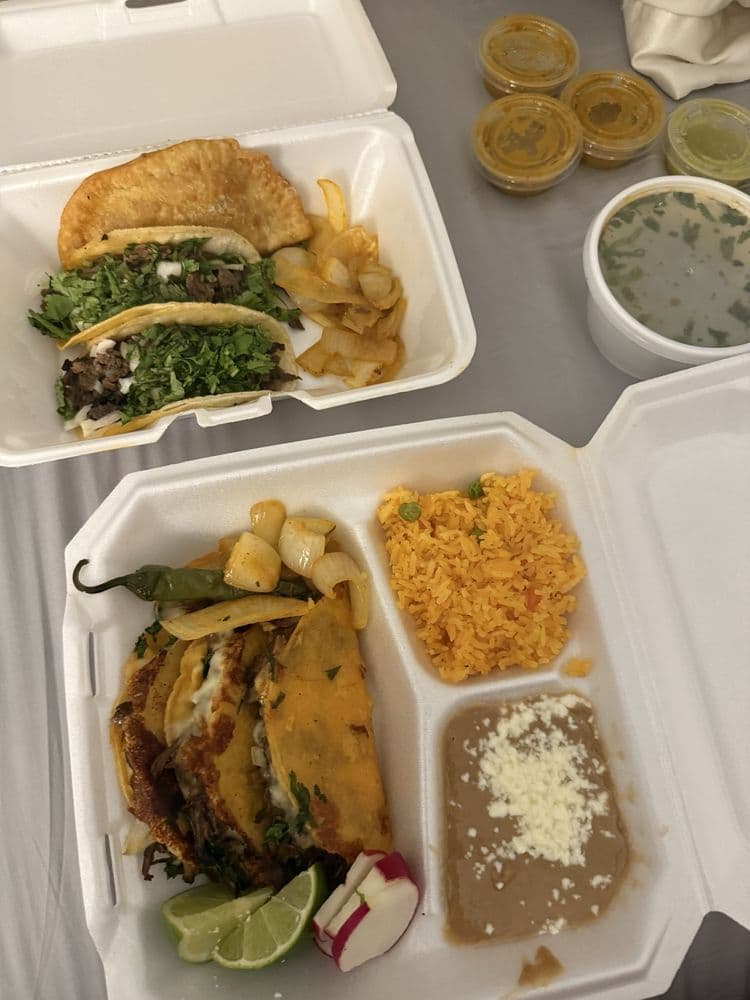 Juancito’s Tacos
