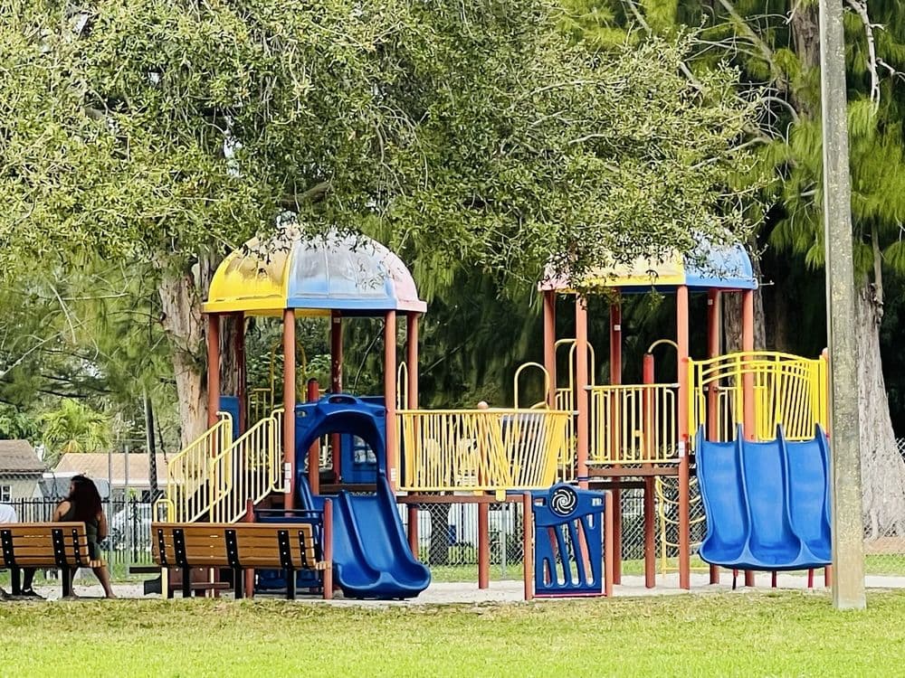 Arcola Lakes Park