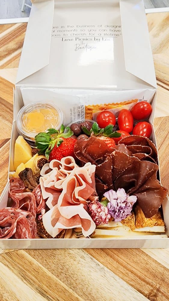 Luxe Picnics by Les The Boutique