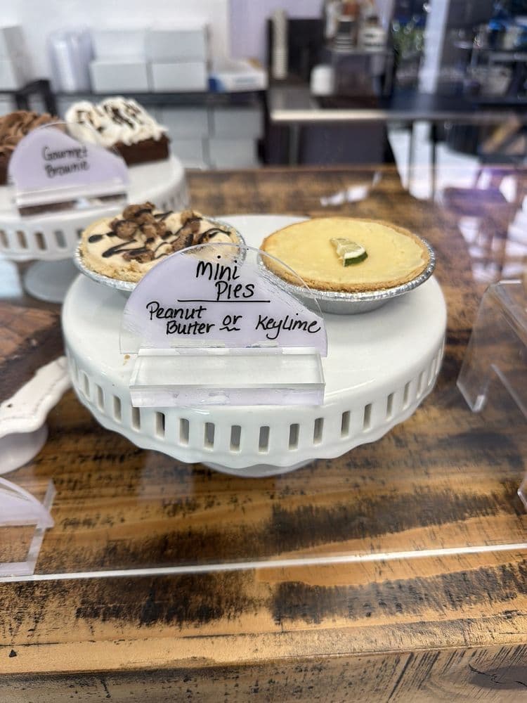 LadyCakes Bakery