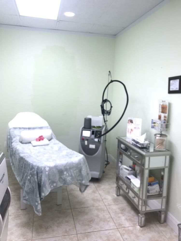 D & S Holistic Center