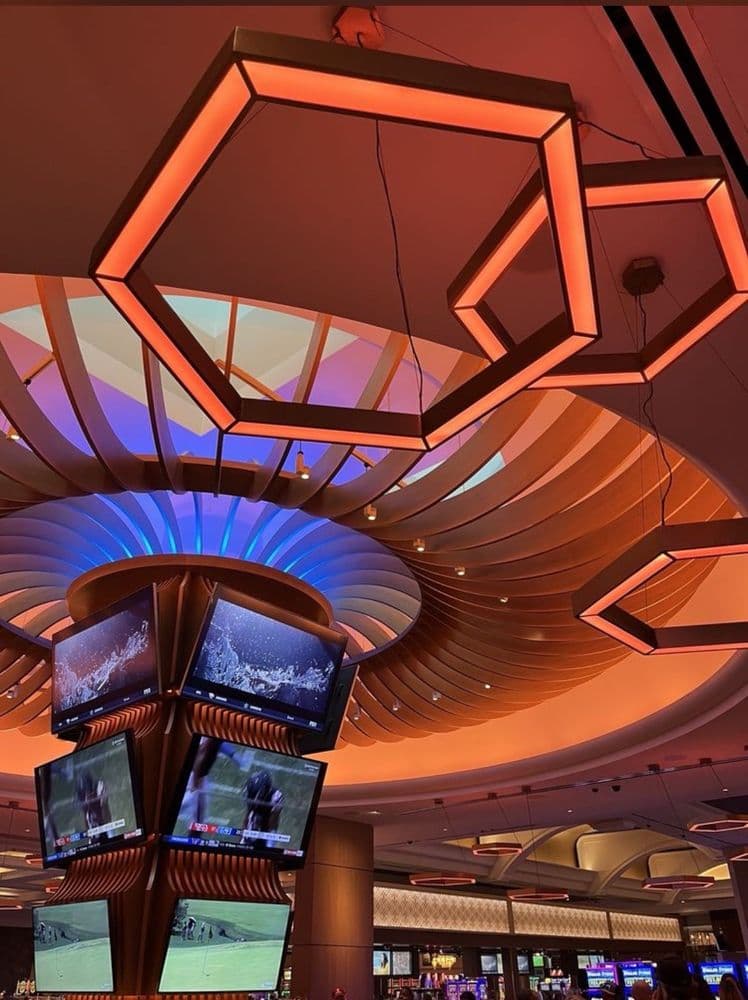 Center Bar