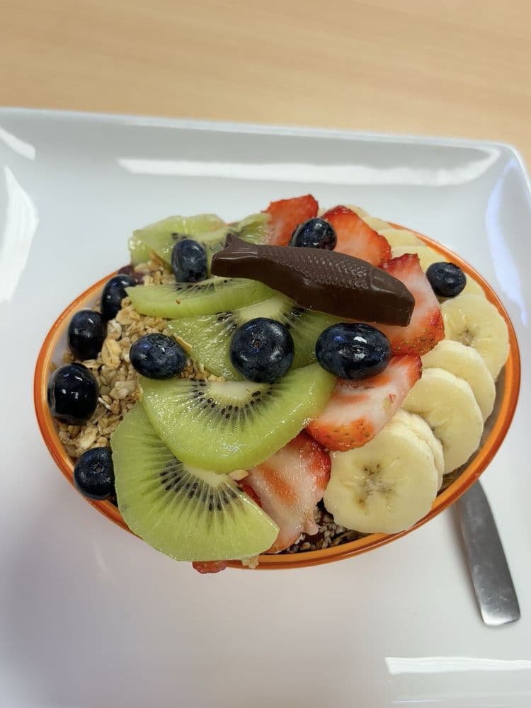 BLENDERS Juice Bar