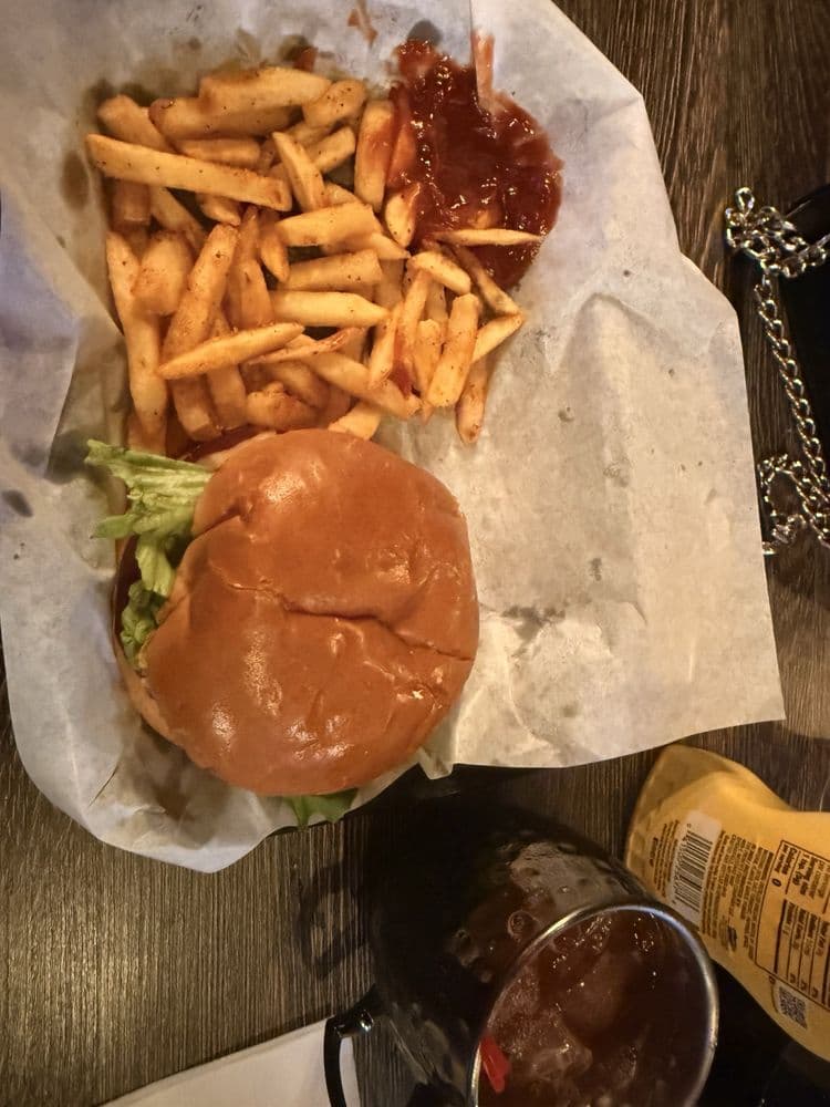 Bay Street Bar and Grill