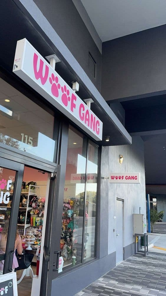 Woof Gang Bakery & Grooming