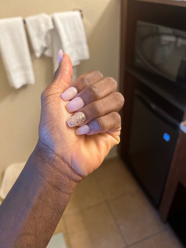 YOU Nails Salon Spa
