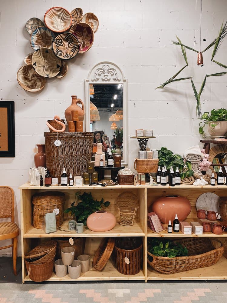 Warehaus
