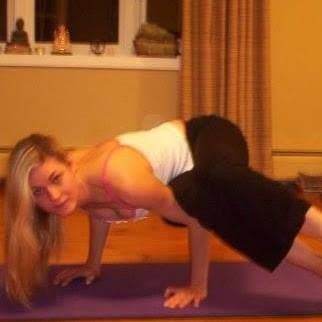 Santosha Yoga.