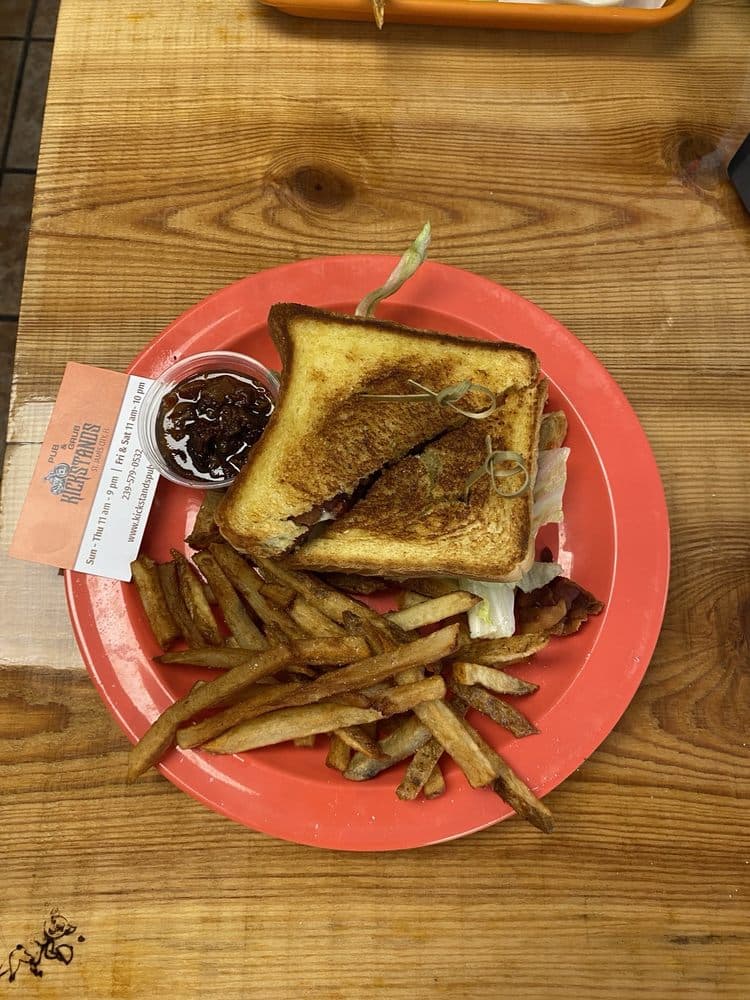 Kickstands Pub & Grub