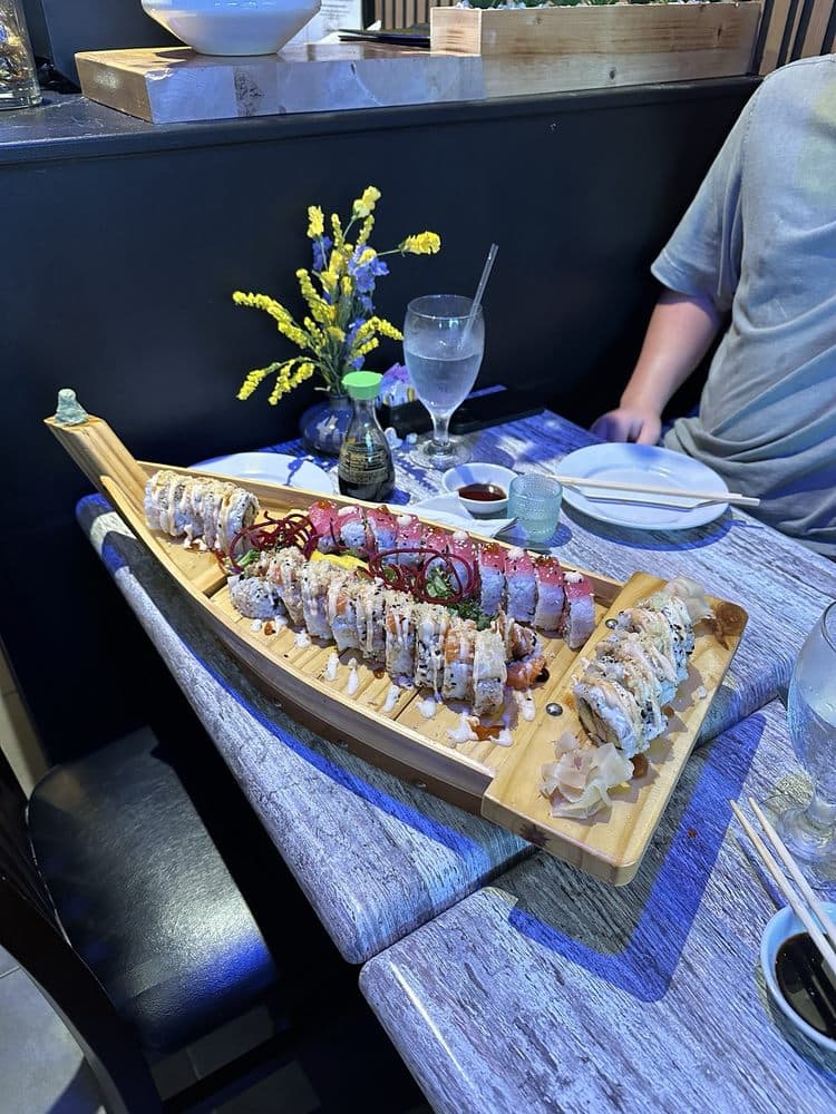 Khao Thai & Sushi