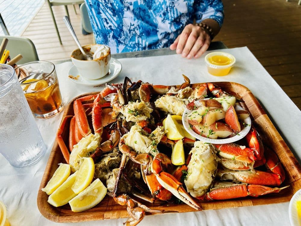 Rustic Inn Crabhouse