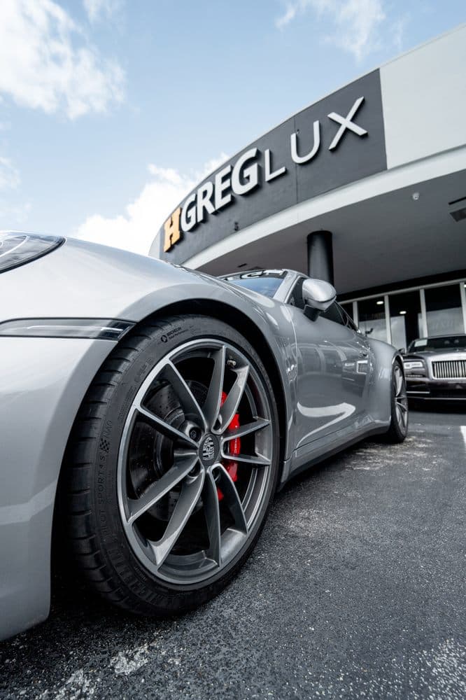 HGreg Lux Doral