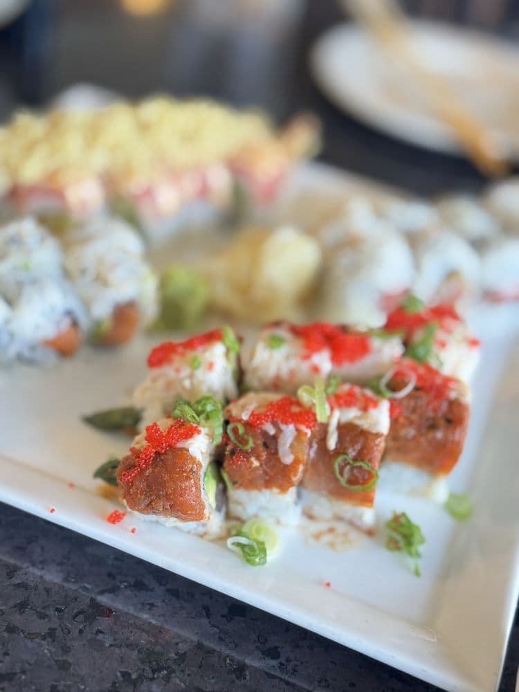 Sushi Lola's