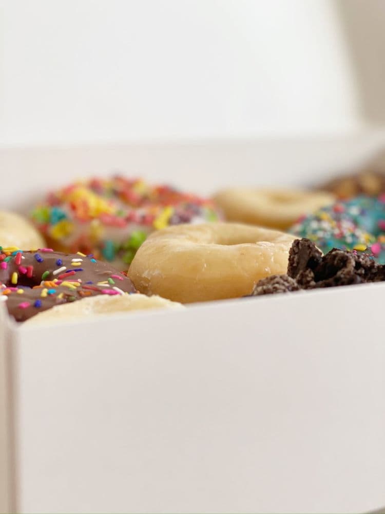 Dixie Cream Donuts