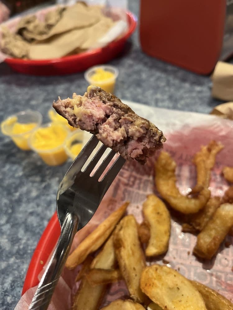 Fuddruckers