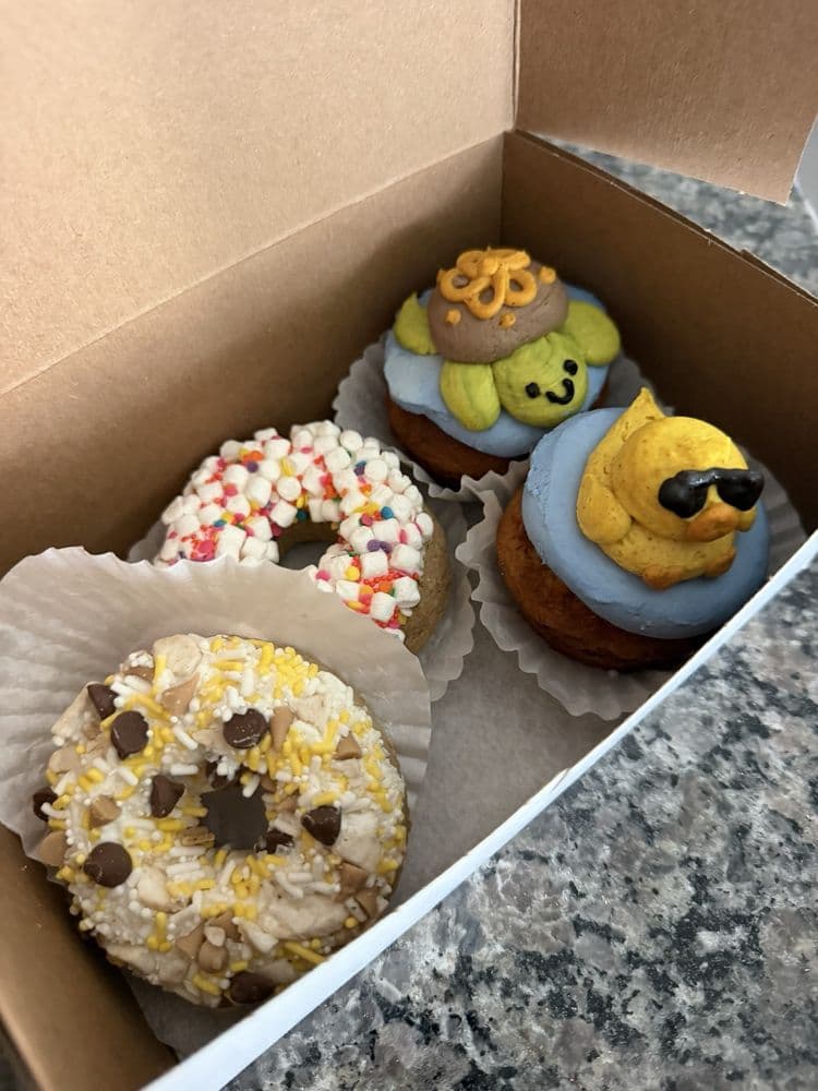 Lucy's Dog Bakery & Spa