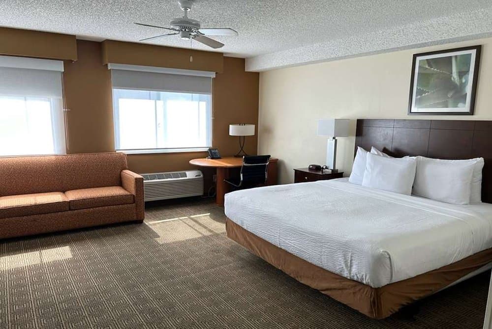 La Quinta by Wyndham Orlando South