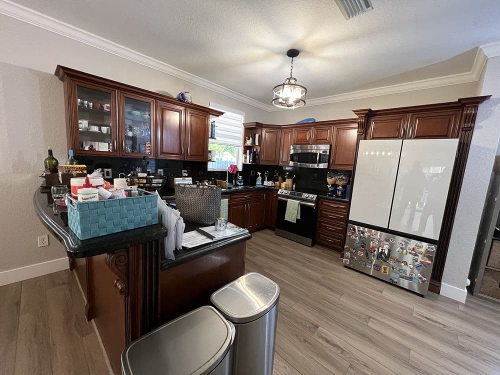 Kitchen And Decor Center
