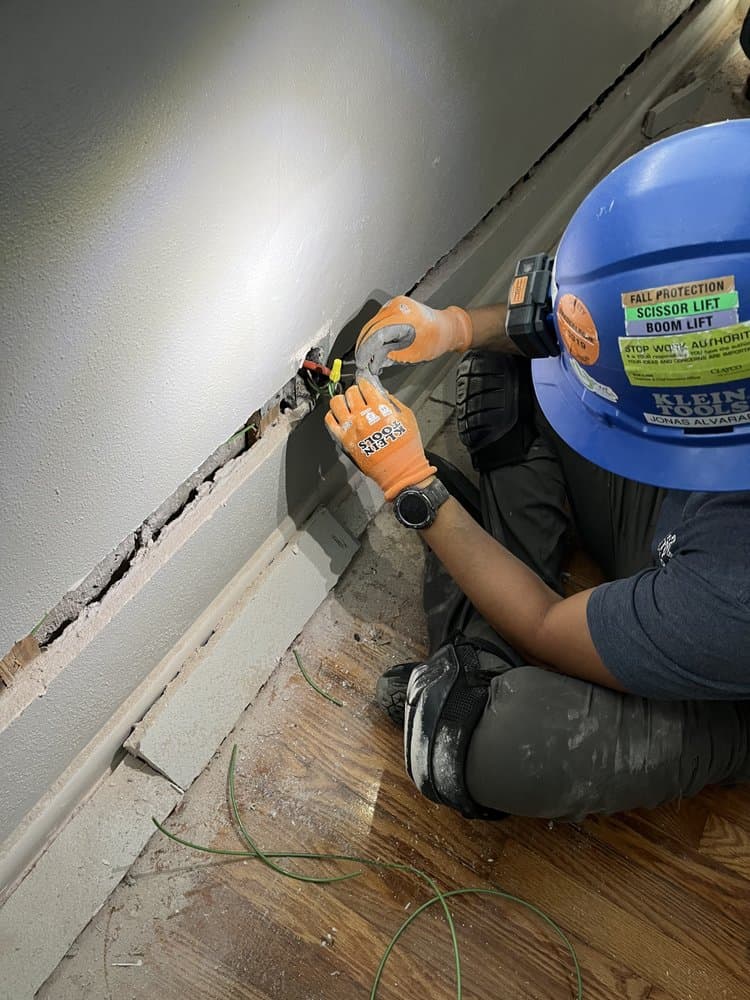 Electrical Remodeling & Solutions JD