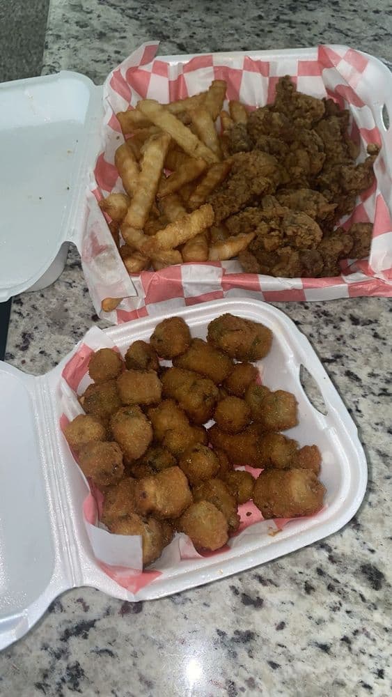 Tunis Seafood & Wings