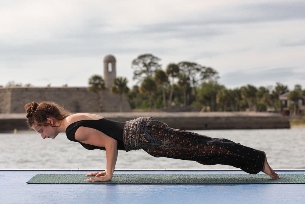 Yoganavaboat