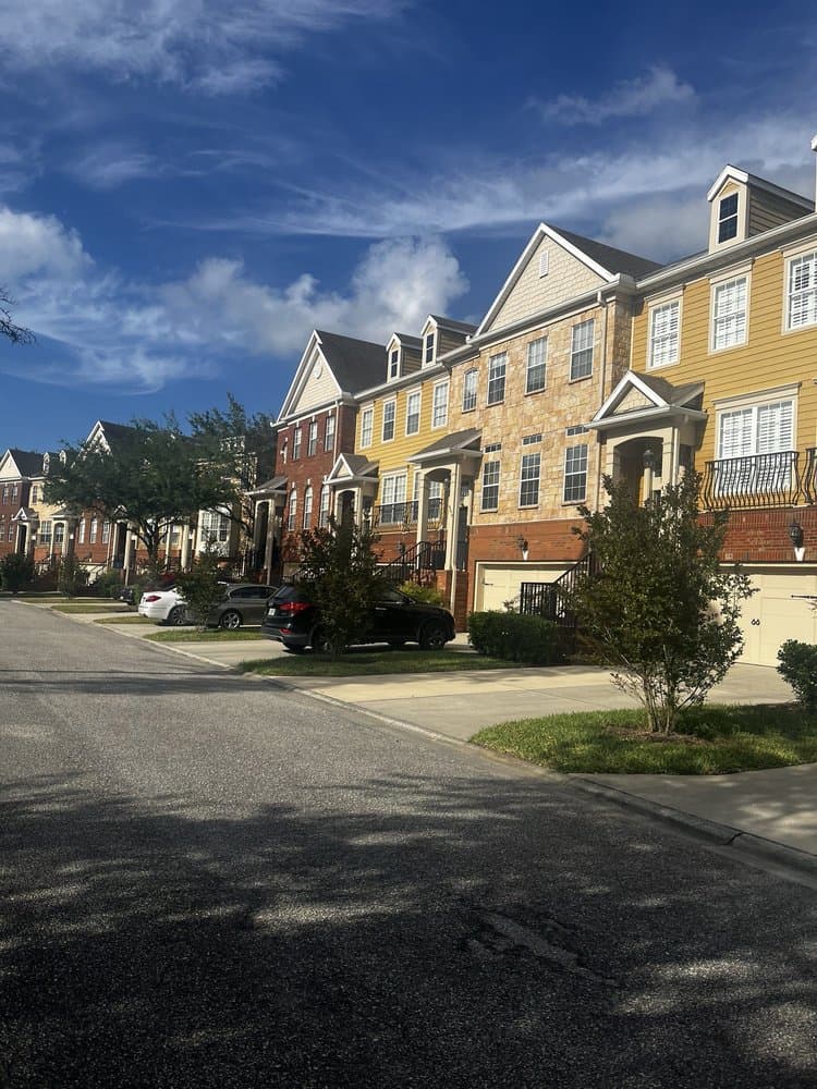Midtown Oaks Apartments