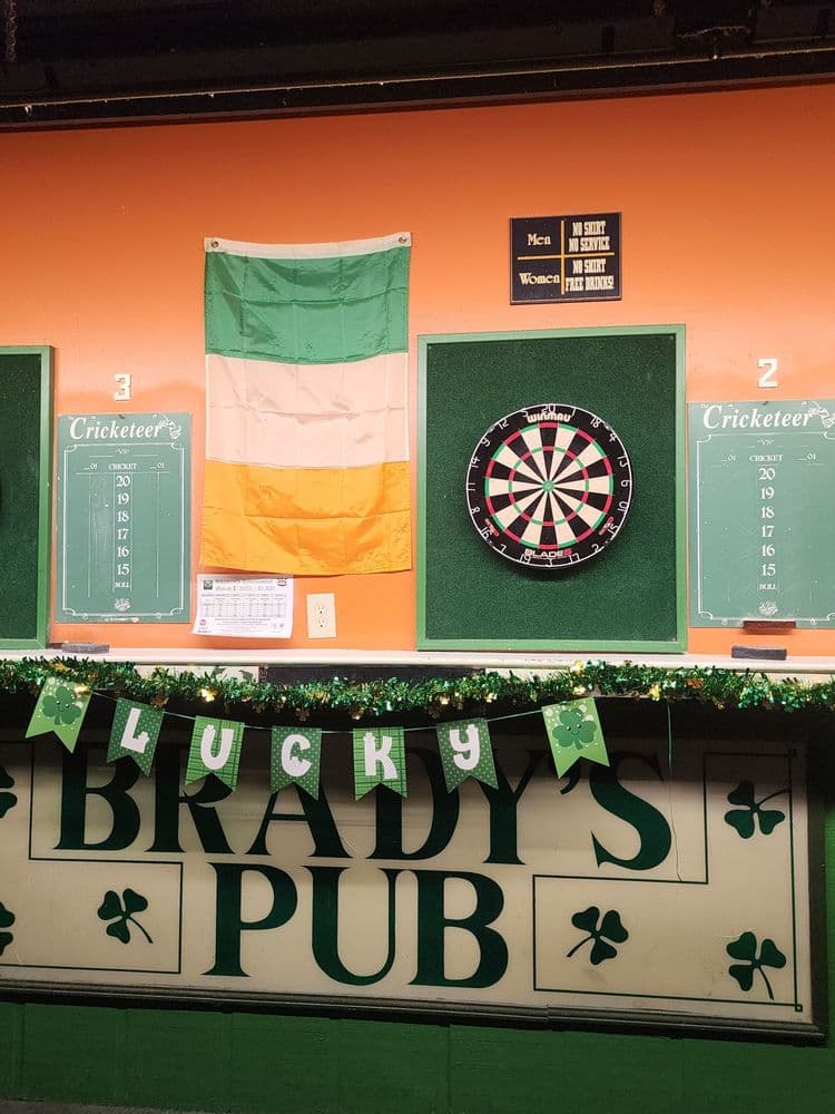 Brady's Irish Pub