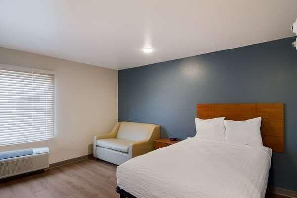 WoodSpring Suites Jacksonville I-295 East