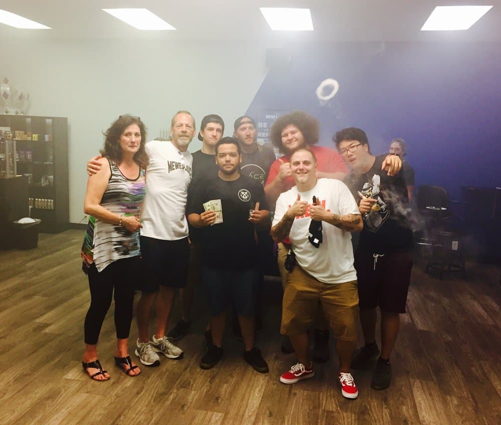 Royal Vapor Lounge