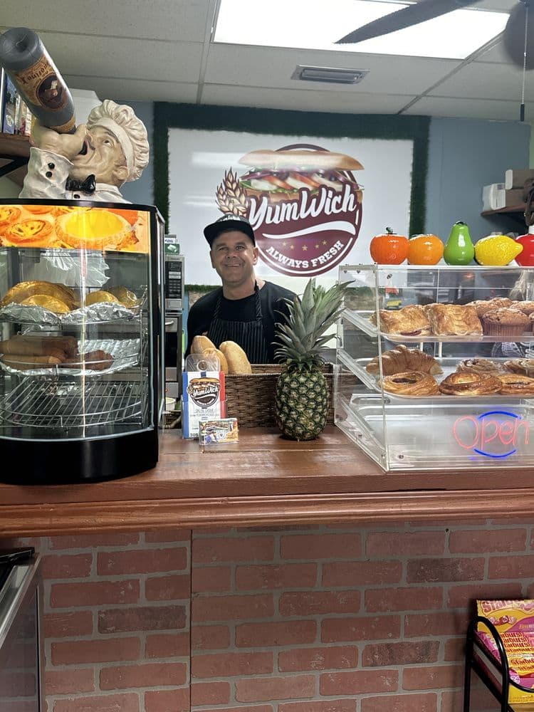 Yumwish Cafeteria