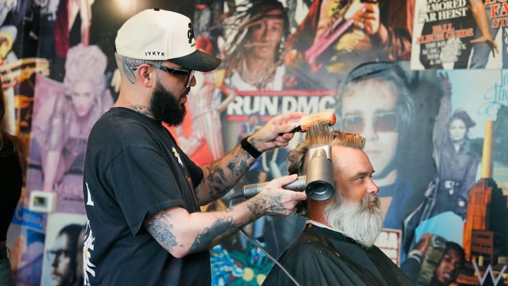 Floyd's 99 Barbershop