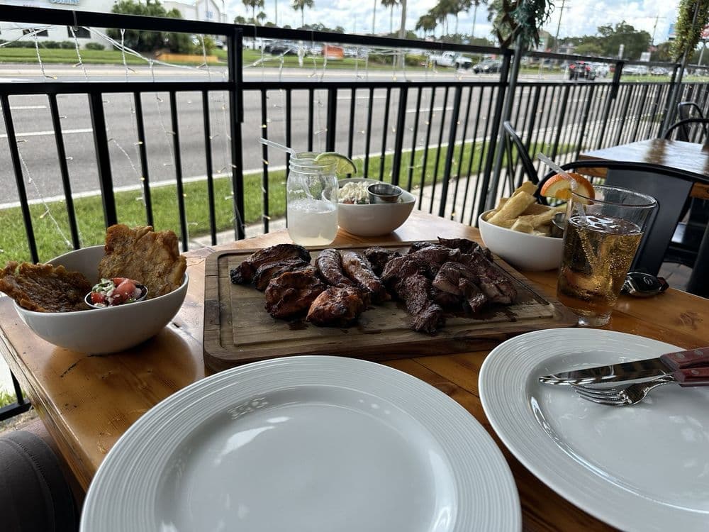 El Churrascaso Grill