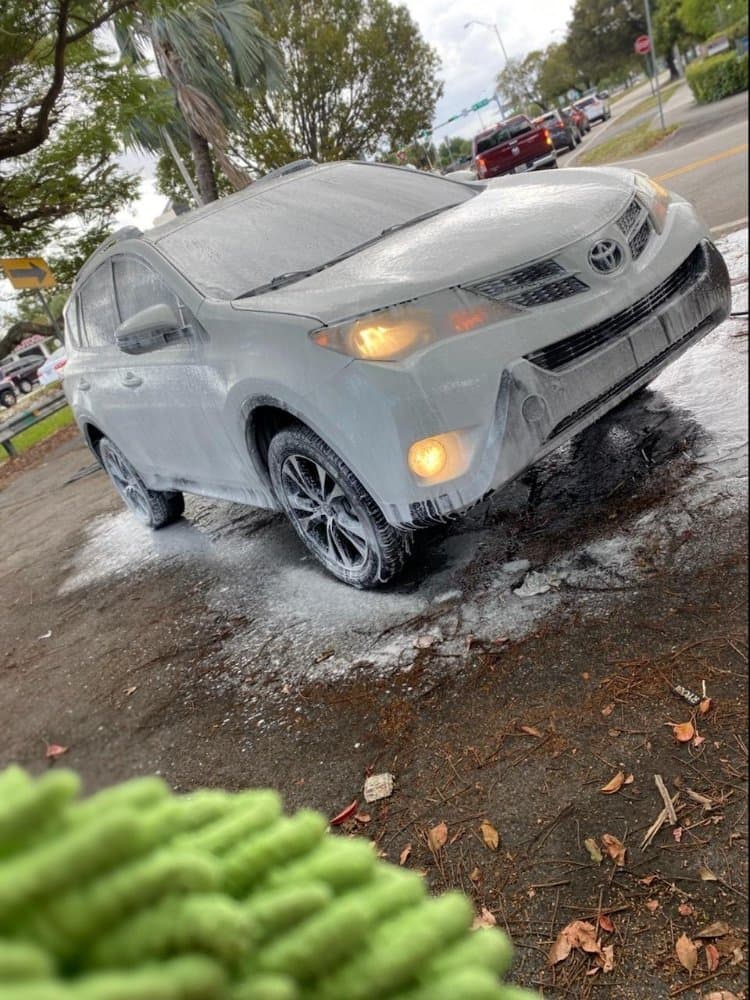 Mrs Clean Mobile Car Wash