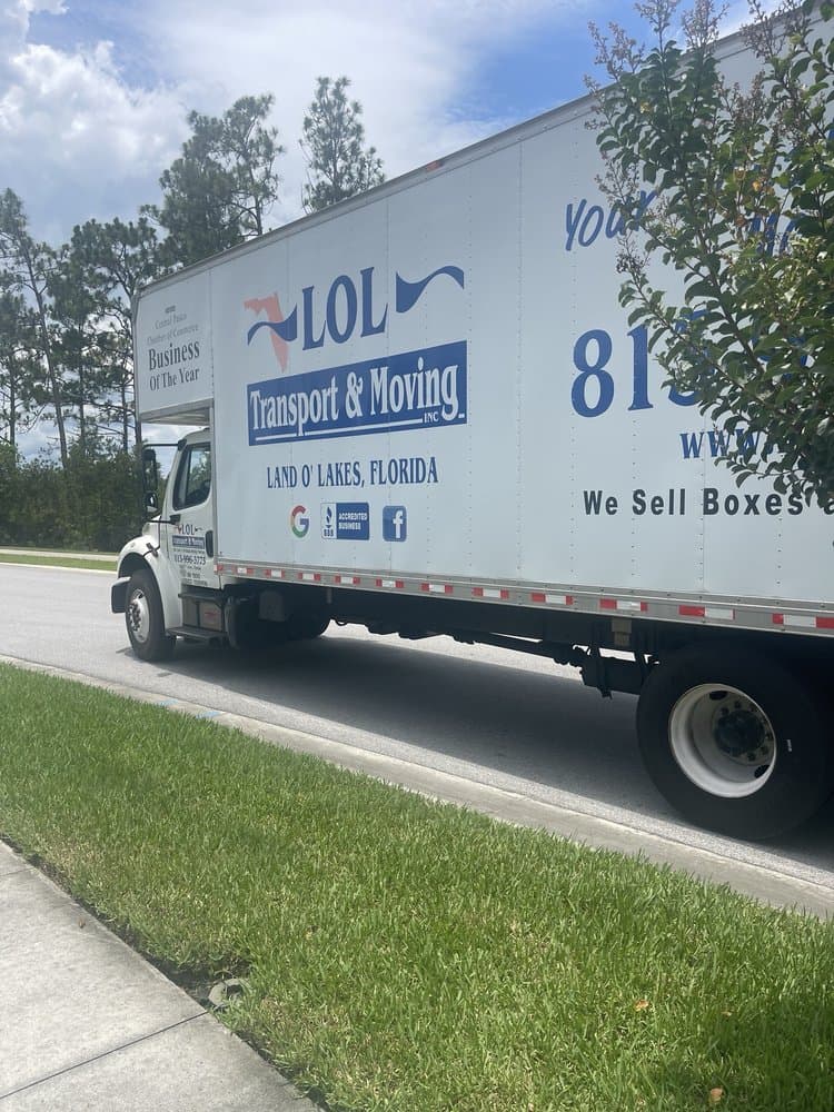 LOL Transport & Moving