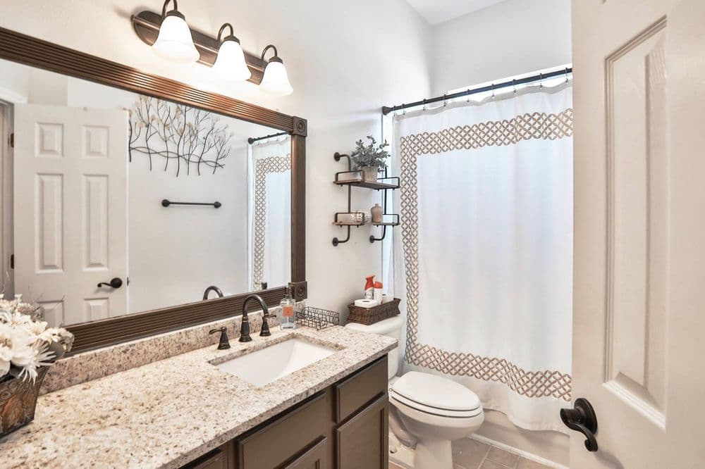 Jessica Beggins - Century 21