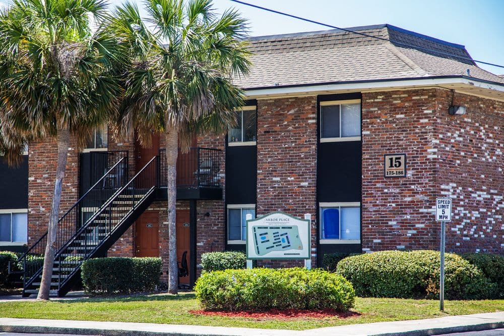 Arbor Place Apartments