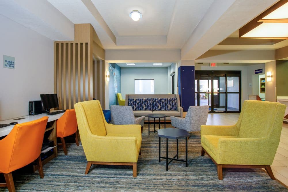 Holiday Inn Express & Suites Orlando-Ocoee East