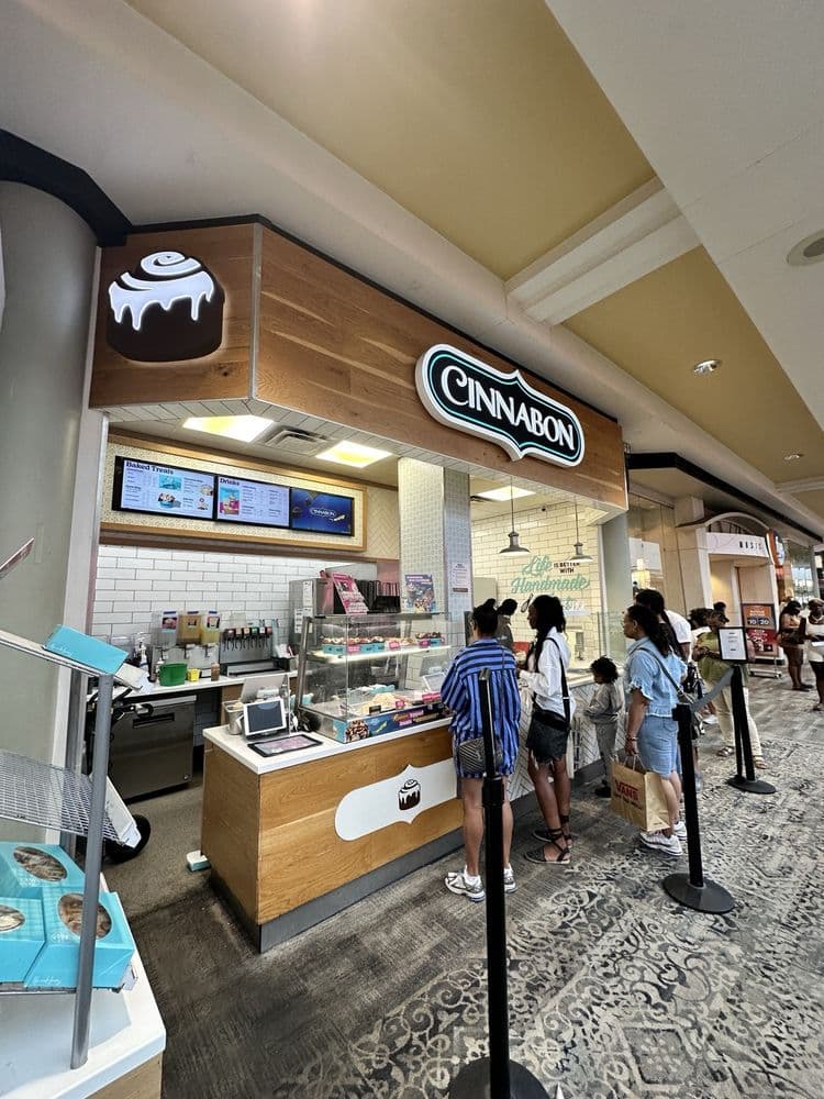 Cinnabon