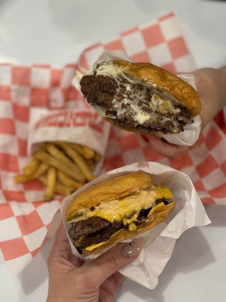 Smash Bros Burgers and Shakes
