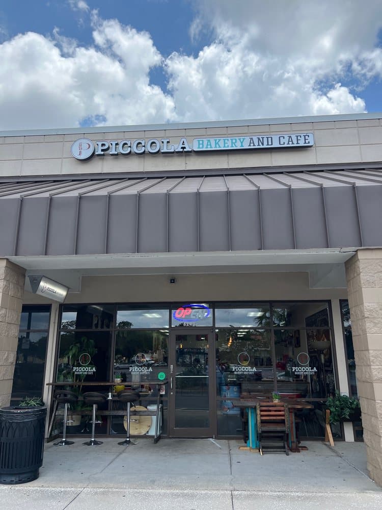Piccola Bakery Cafe