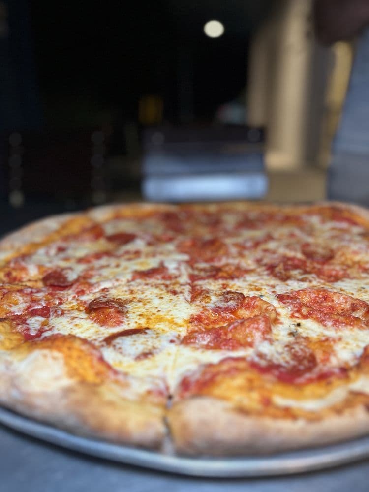 Lazy Moon Pizza
